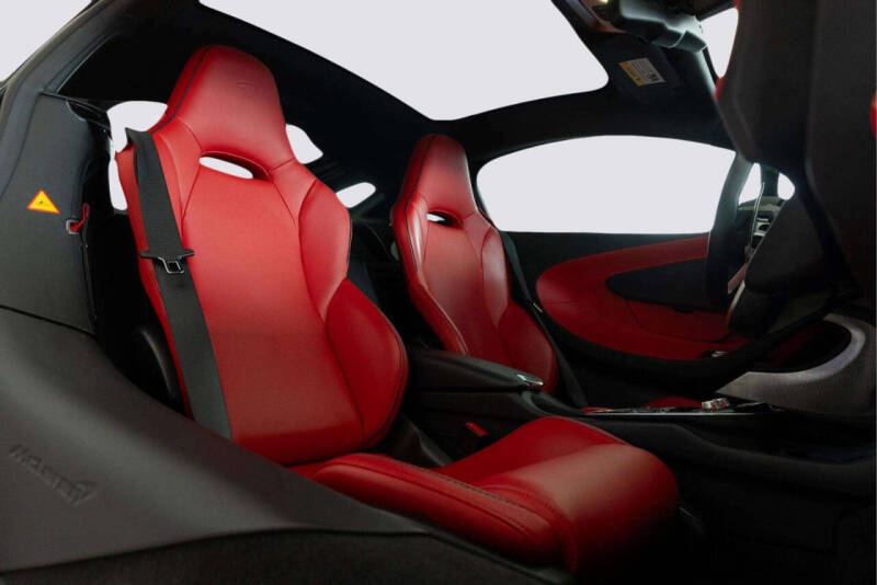 2023 McLaren GT