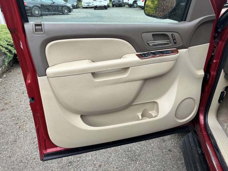 2012 Chevrolet Suburban LT