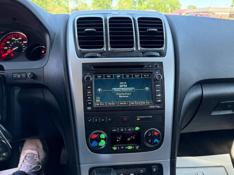2011 GMC Acadia SLT-2
