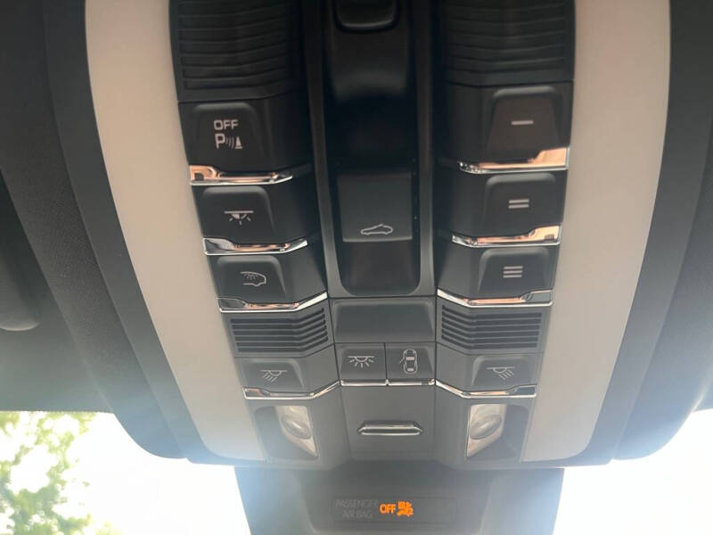 2024 Porsche Macan GTS