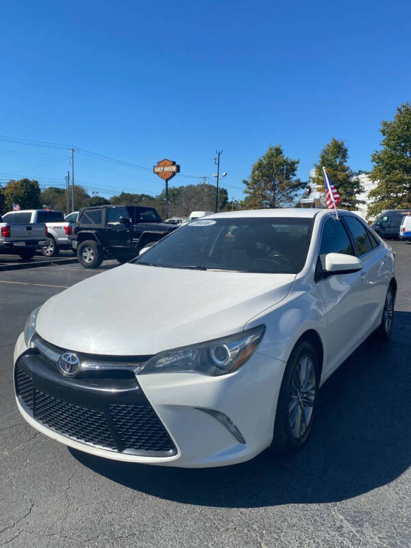 2016 Toyota Camry Special Edition photo 3