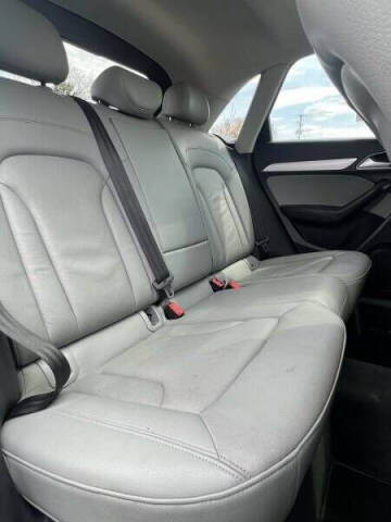 2017 Audi Q3 2.0T Premium