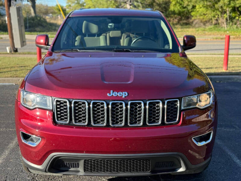2017 Jeep Grand Cherokee Laredo's photo