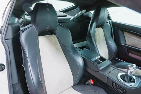 2011 Aston Martin V12 Vantage