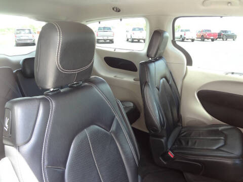 2022 Chrysler Pacifica Touring L