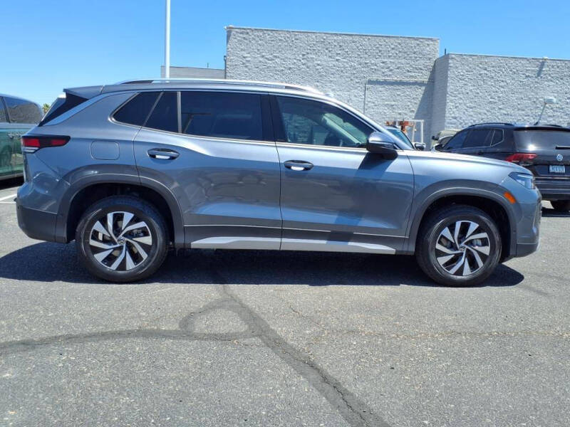 2025 Volkswagen Tiguan S 4Motion