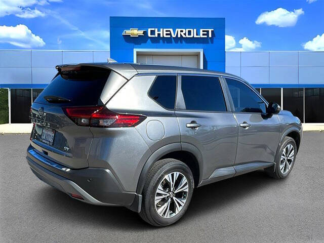 2023 Nissan Rogue SV