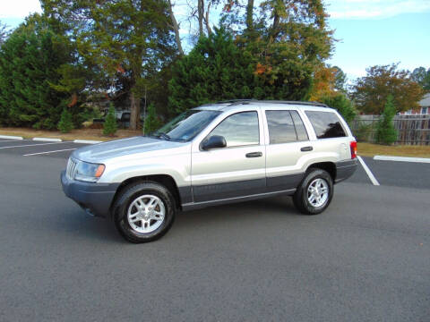 2004 Jeep Grand Cherokee for sale at CR Garland Auto Sales in Fredericksburg VA