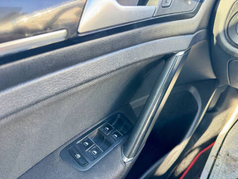 2015 Volkswagen Golf GTI S