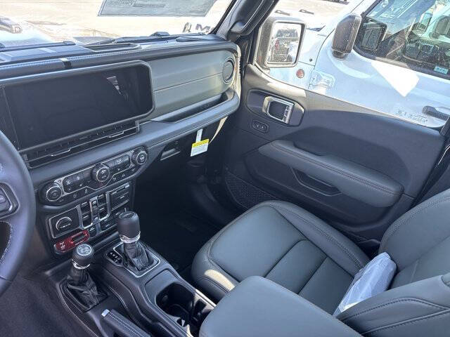 2026 Jeep Gladiator Mojave X