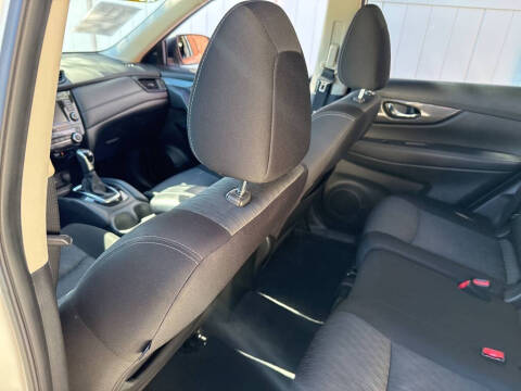 2020 Nissan Rogue SV