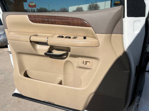 2012 Nissan Armada SV