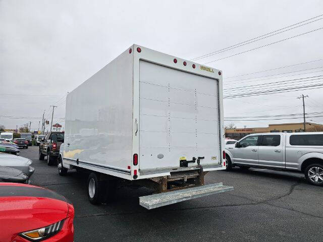 2022 GMC Savana 4500