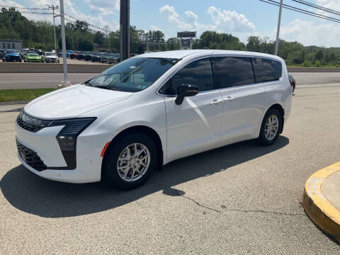 2027 Chrysler Pacifica Select