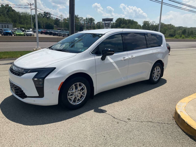 2027 Chrysler Pacifica Select