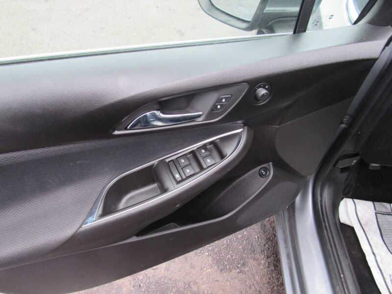 2018 Chevrolet Cruze LT Auto