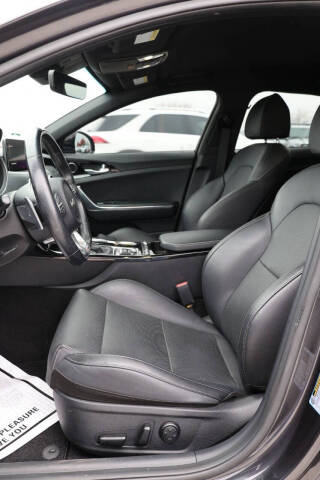 2022 Kia Stinger GT-Line