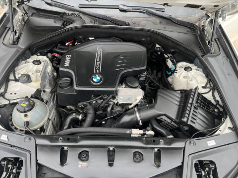 2016 BMW 5 Series 528i