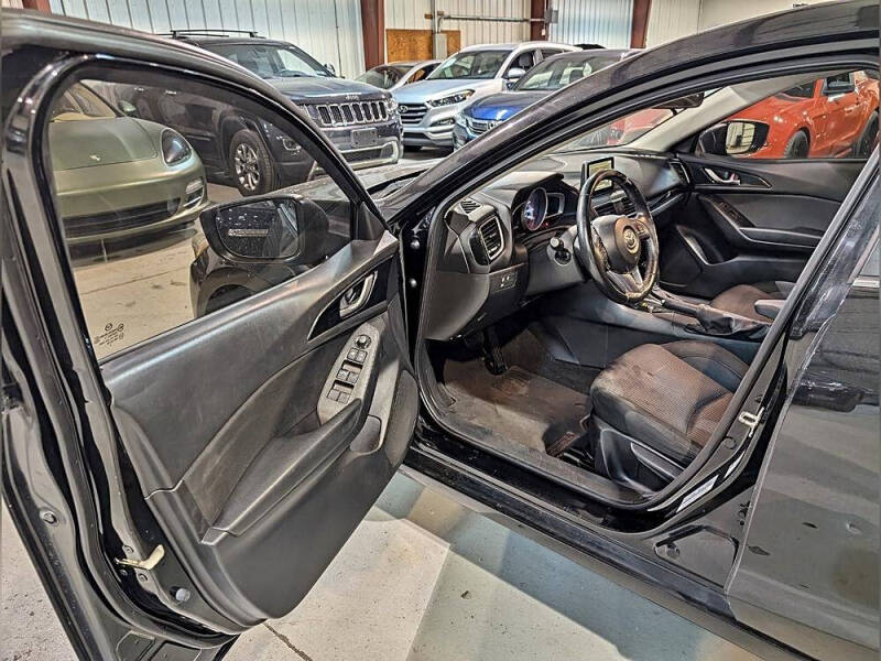 2016 Mazda MAZDA3 i Touring