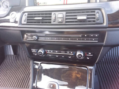 2016 BMW 5 Series 528i