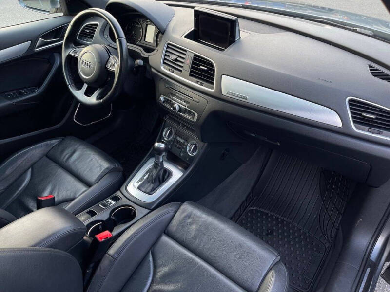 2015 Audi Q3 2.0T quattro Prestige