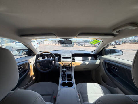 2011 Ford Taurus SE