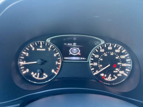 2019 Nissan Pathfinder SV