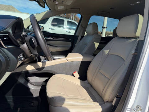 2021 Buick Enclave Essence