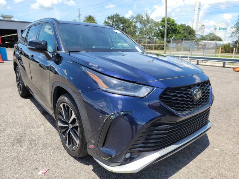 2021 Toyota Highlander XSE's photo