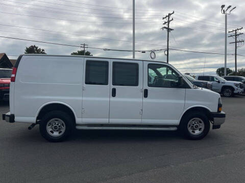 2023 GMC Savana 2500