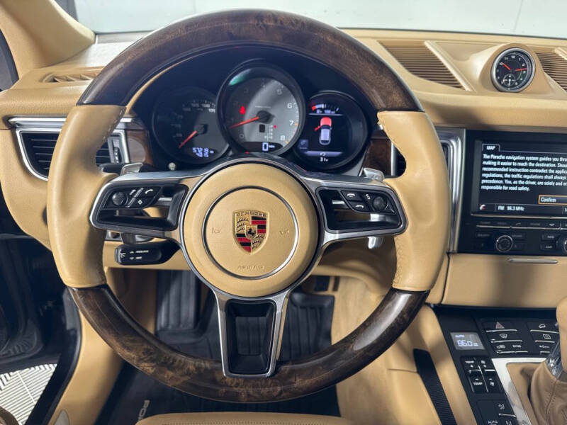 2016 Porsche Macan S