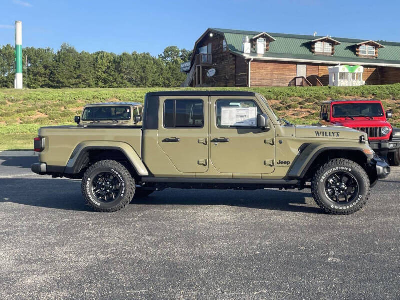 2025 Jeep Gladiator Willys