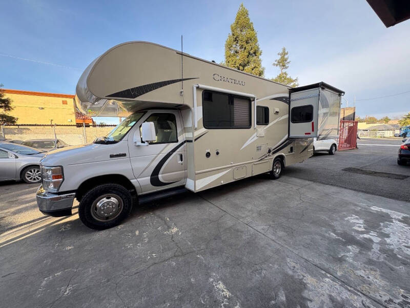 2017 Ford E-Series E-450 SD