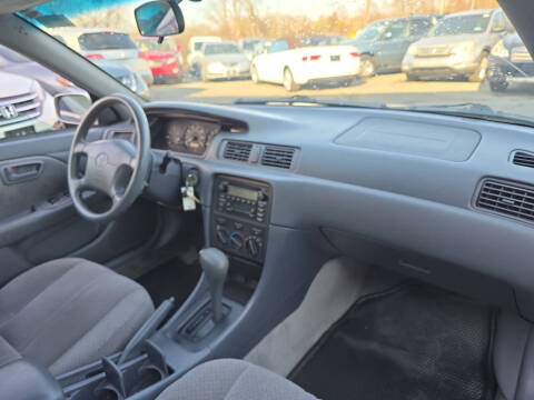 2001 Toyota Camry LE