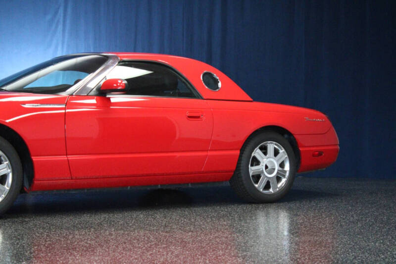 2005 Ford Thunderbird Deluxe