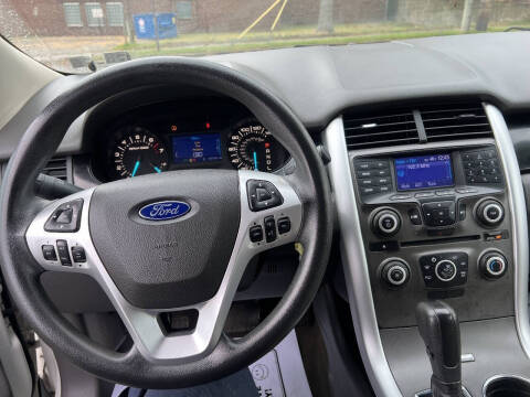 2013 Ford Edge SE
