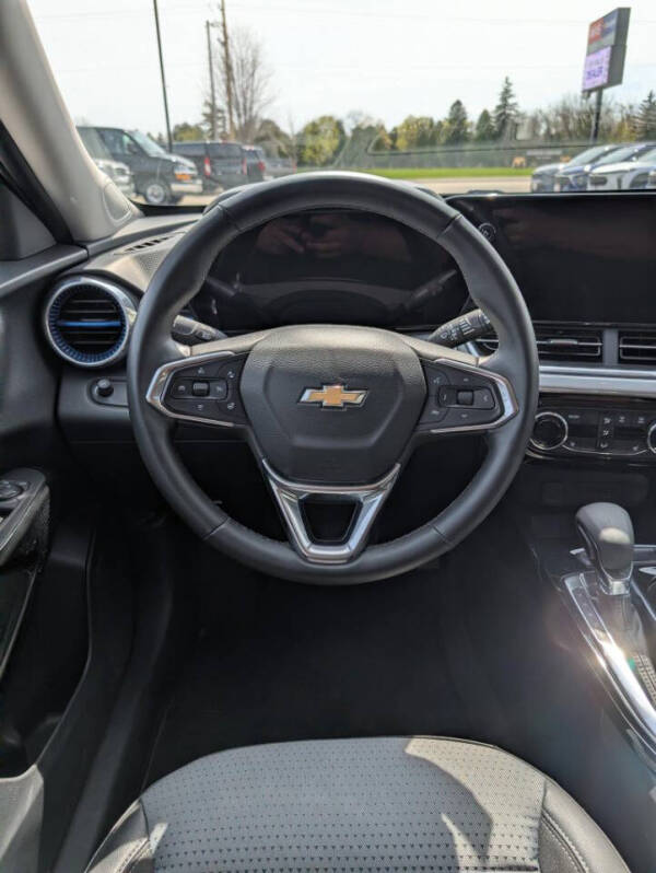 2024 Chevrolet Trax LT