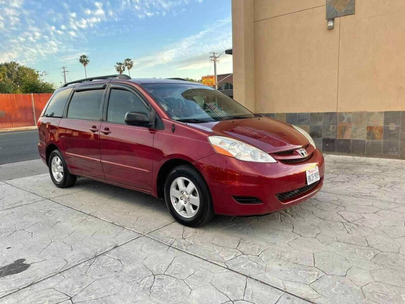 2007 Toyota Sienna LE 7-Passenger