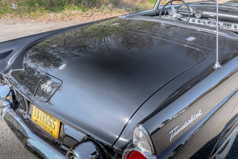 1955 Ford Thunderbird