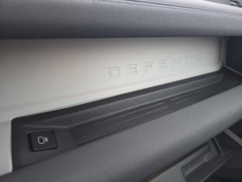 2023 Land Rover Defender 110 X-Dynamic SE