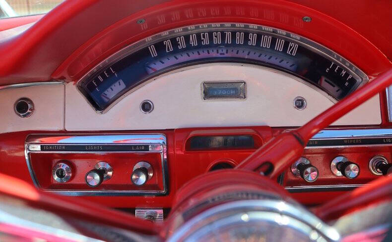 1957 Ford Fairlane