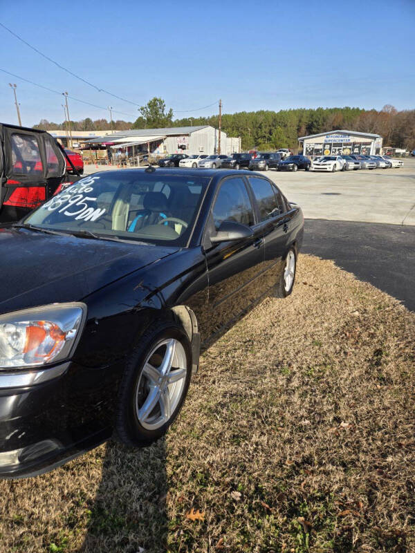 2005 Chevrolet Malibu LT photo 3