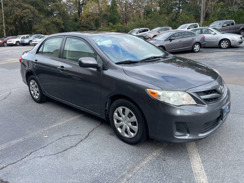 2011 Toyota Corolla LE photo 4