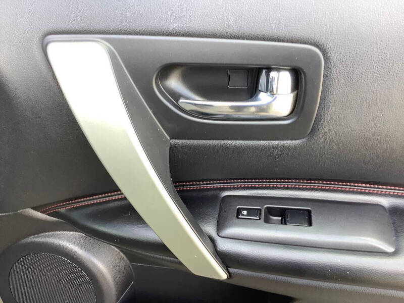 2011 Nissan Rogue S
