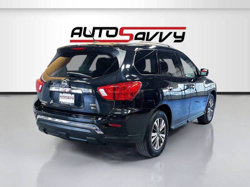 2018 Nissan Pathfinder SL