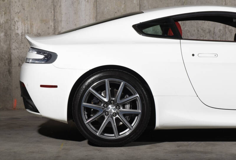 2013 Aston Martin V8 Vantage