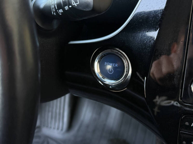 2021 Toyota Prius XLE