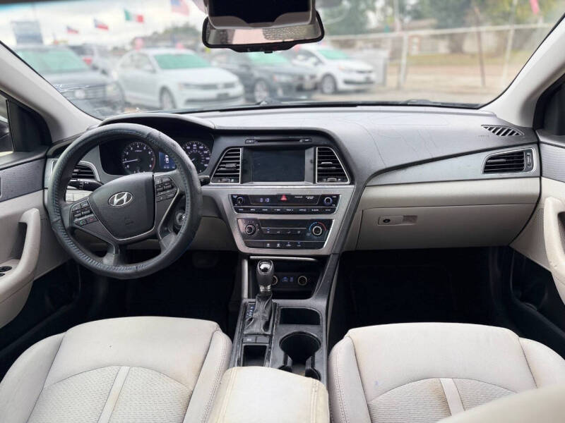 2016 Hyundai Sonata SE