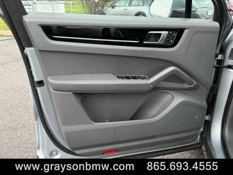 2022 Porsche Cayenne