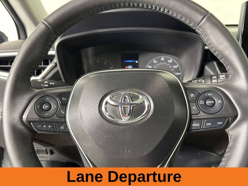 2024 Toyota Corolla Cross LE